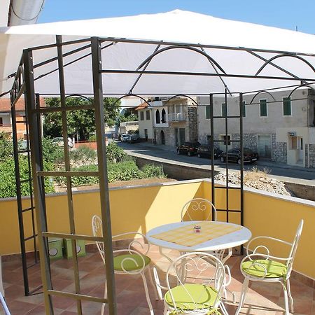 Zaton  Apartment Antic חדר תמונה